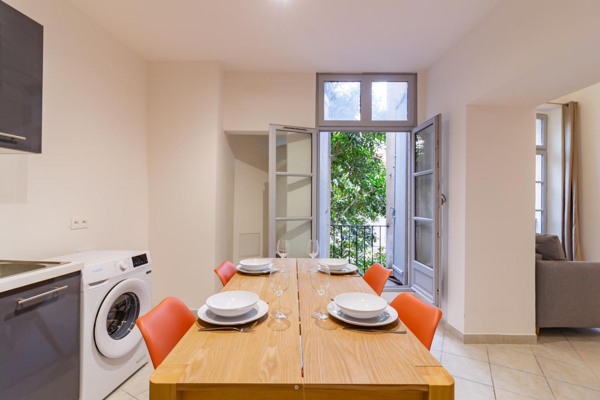 Spacieux Appartement En Plein Coeur De Безие Екстериор снимка